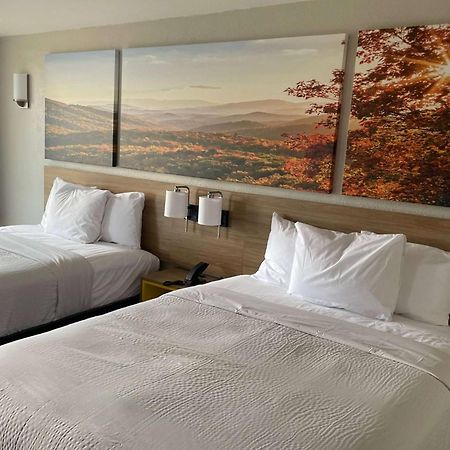 Days-Inn By Wyndham Montgomery I-85 Buitenkant foto